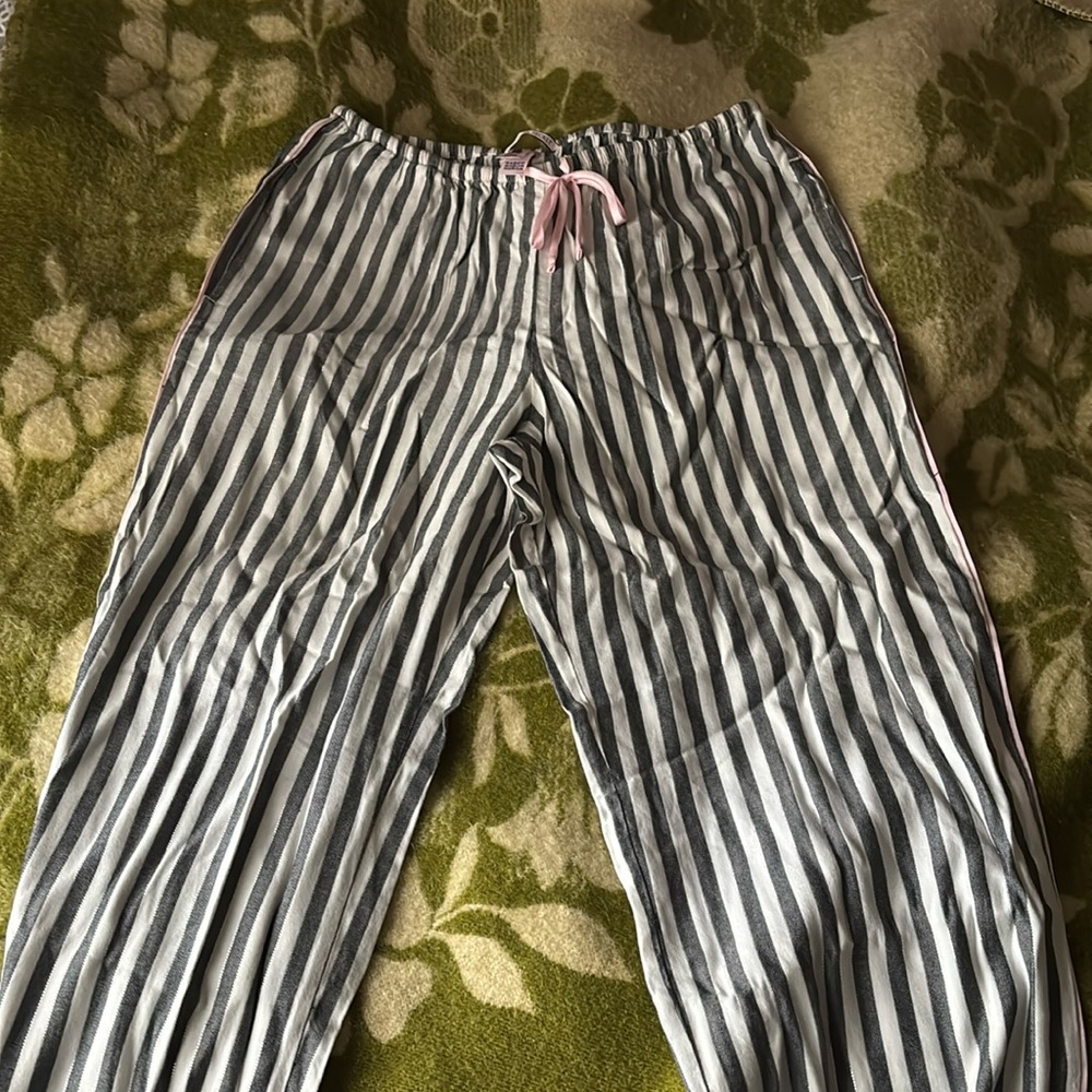 BS pajama bottoms with pockets